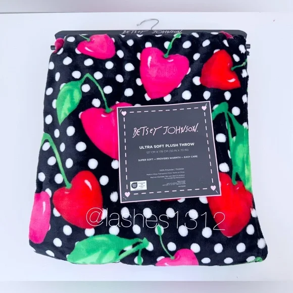 BETSEY JOHNSON Blanket Ultra Soft Plush Throw - Black Cherries - Picture 1 of 3